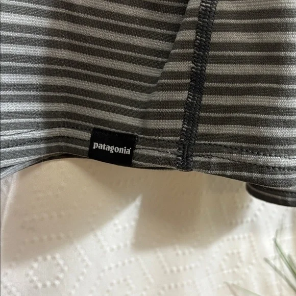 Patagonia Baselayer Mens M Capilene 3 Midweight Crew Polartec Stripe - Picture 2 of 5
